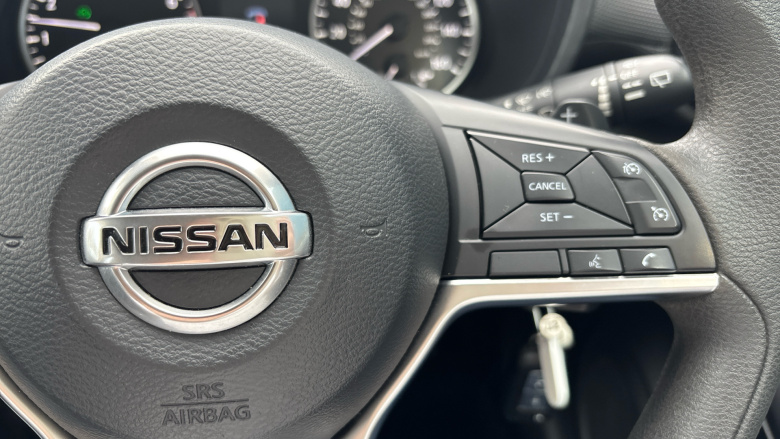 Nissan Juke 1.0 DiG-T 114 Acenta 5dr DCT Petrol Hatchback